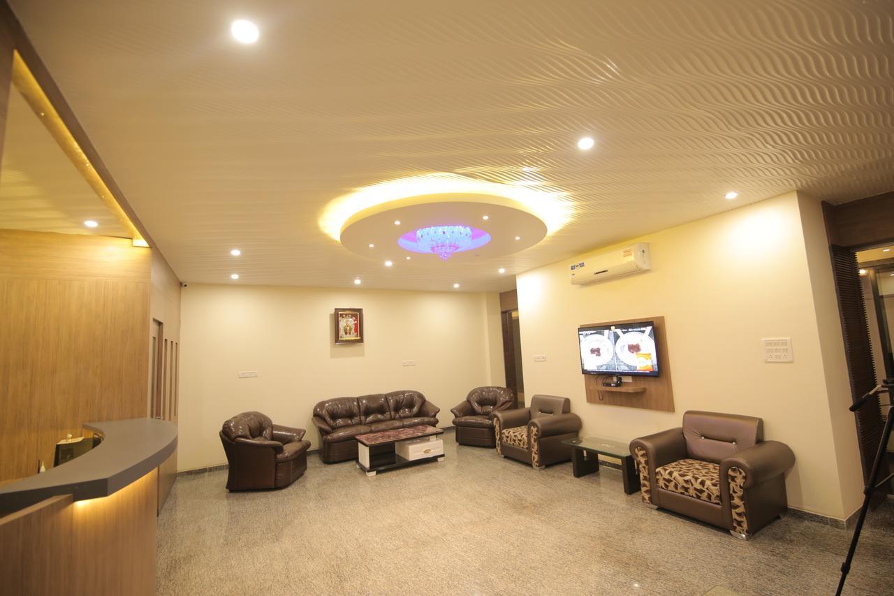 Saubhagya Inn International Lucknow Exterior foto